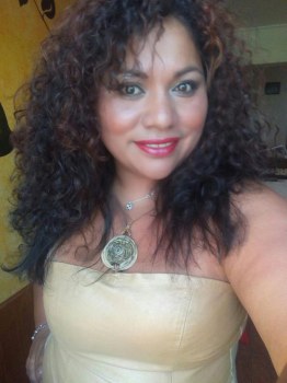 Navea Violeta